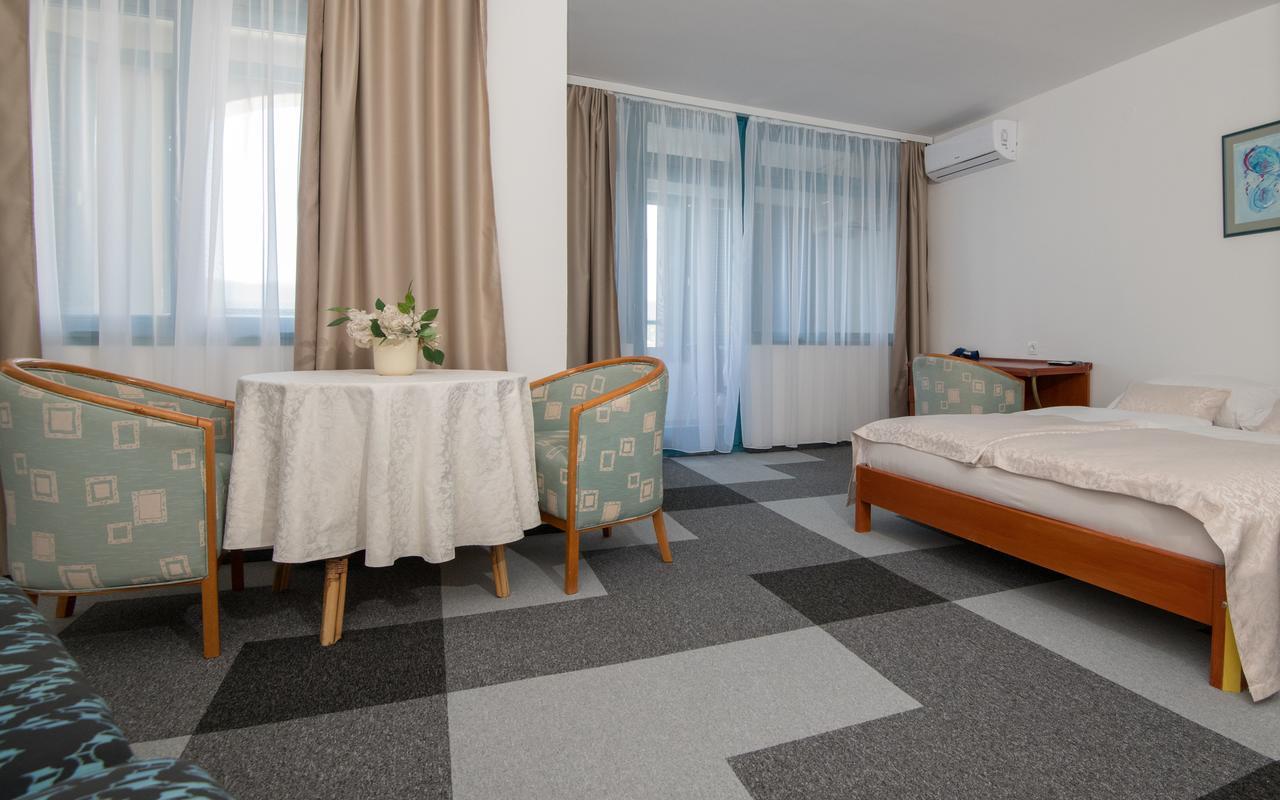 Hotel Stella Неум Екстер'єр фото